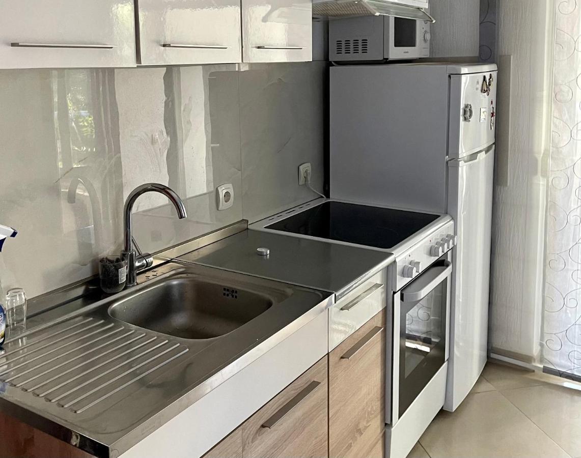 Celuga 3 Bedroom Apartment With Pool מראה חיצוני תמונה