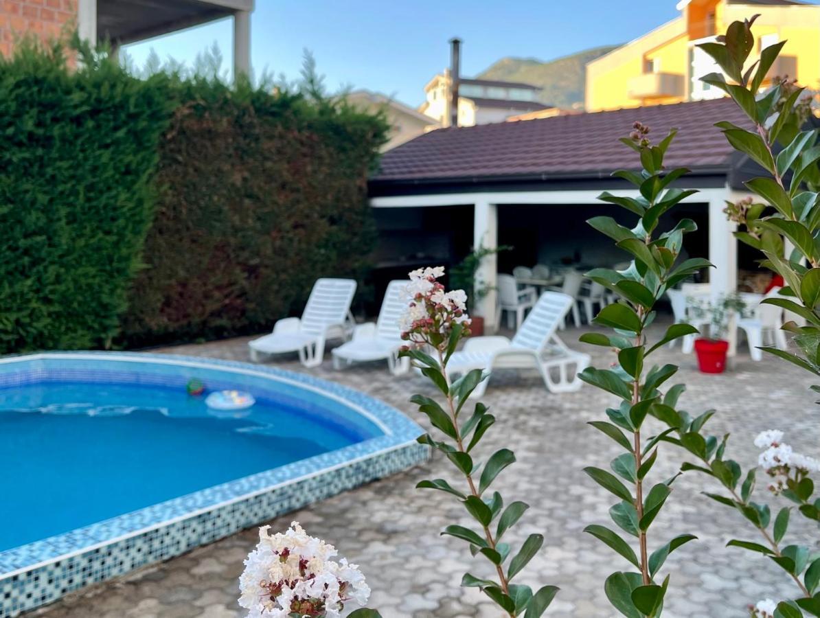 Celuga 3 Bedroom Apartment With Pool מראה חיצוני תמונה